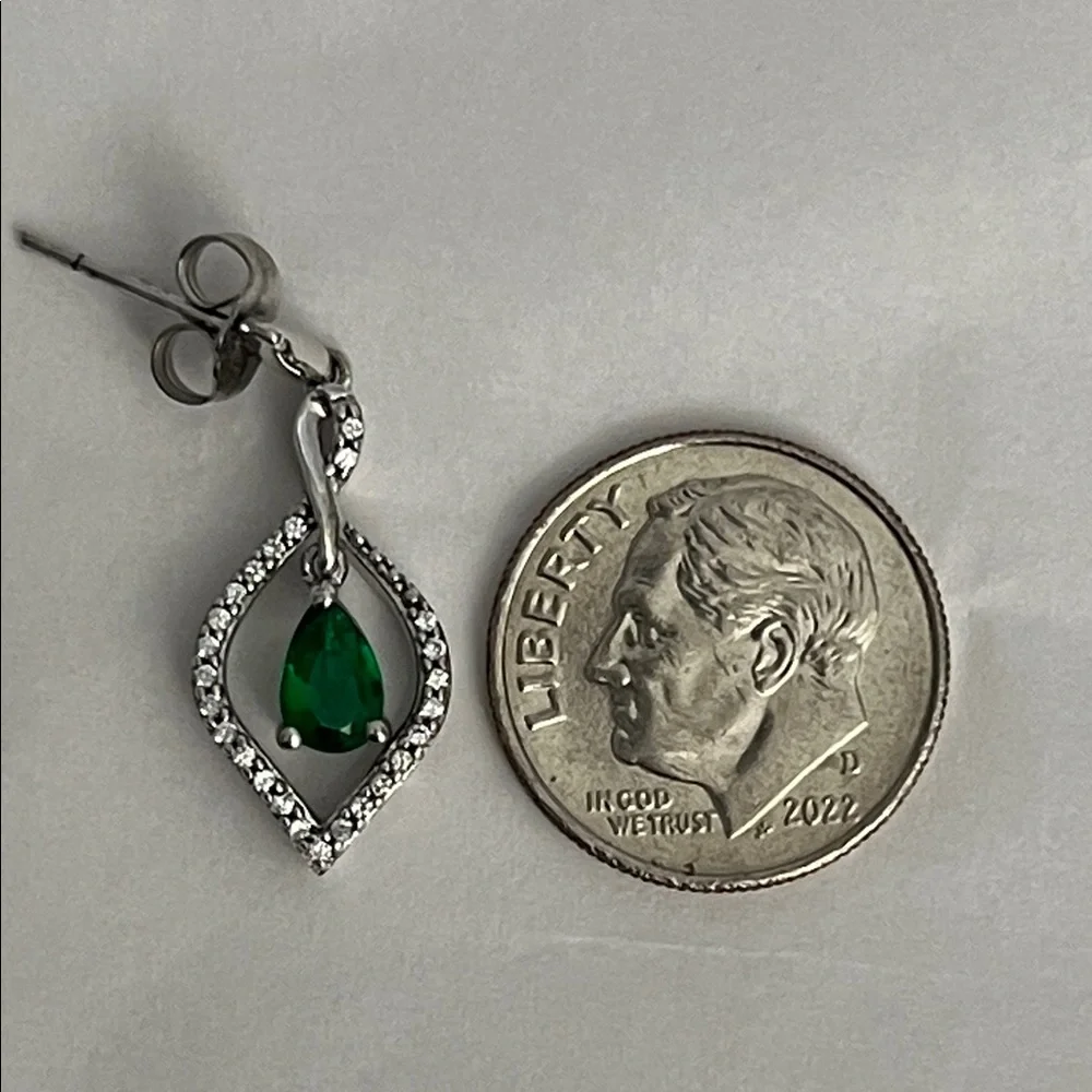 Elegant Emerald (Sim) & LC Sapphire Silver Earings - Picture 5 of 6
